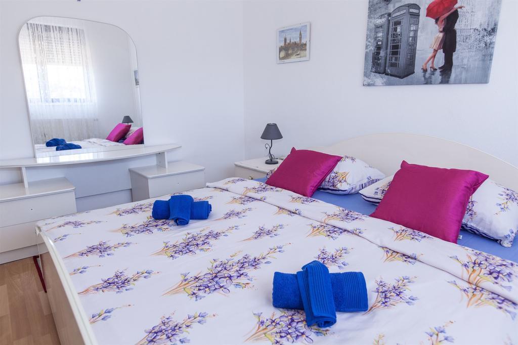 Apartments Vita Novi Vinodolski Cameră foto