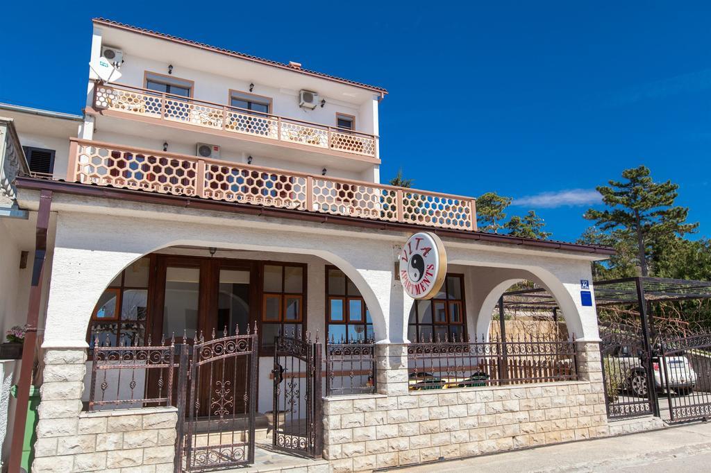 Apartments Vita Novi Vinodolski Cameră foto